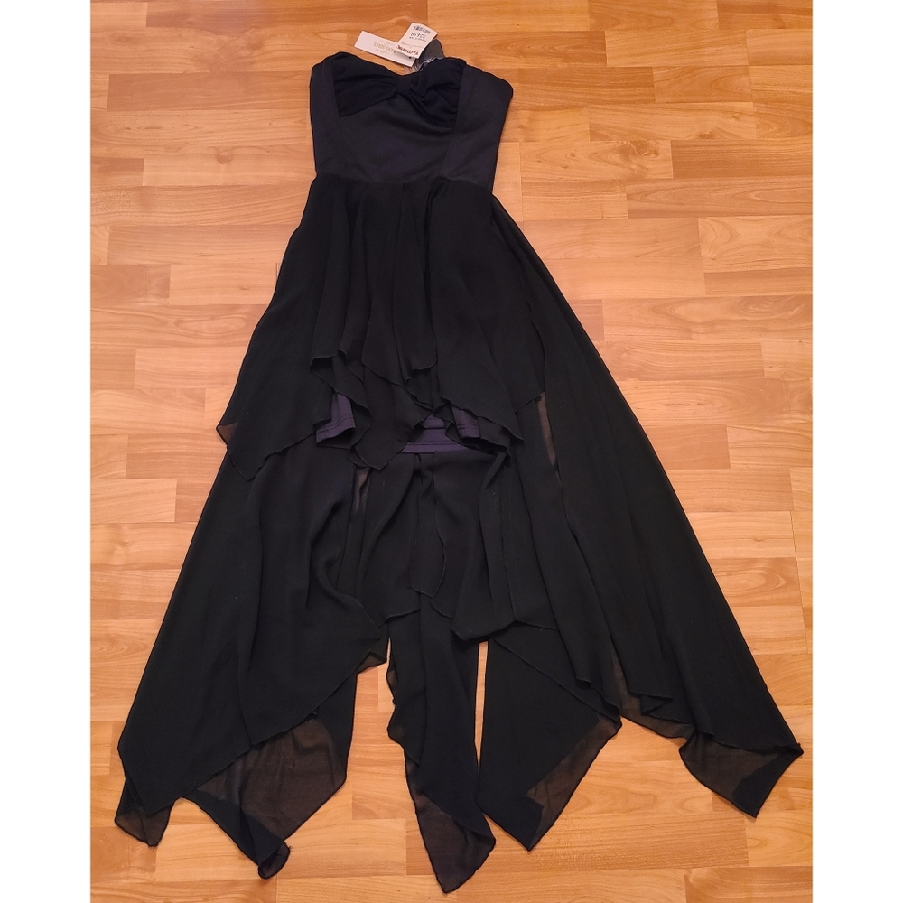 🆕️ Sans Souci Black Hi Low Flowy Dress